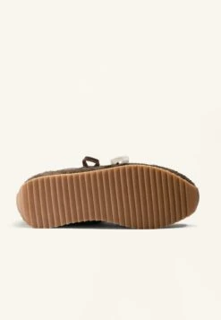Oysho RUNNING-STYLE WITH COMBINED SPLIT - Sneakers Basse - Brown -Oysho Negozio 0017d4cc94524378b6ca50f31375f5b2
