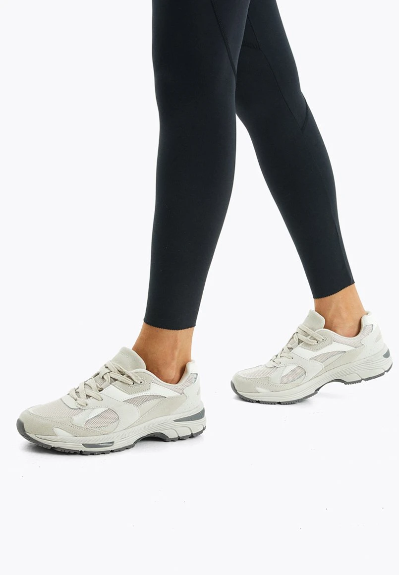 Oysho Running - Sneakers Basse - Beige 3 Oysho Running - Sneakers Basse - Beige