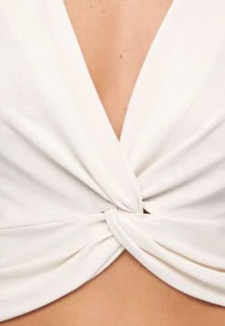 Oysho Short-Sleeved V-NeckT-Shirt BasicOff White Donna T-shirt E Top OY121D06J-A11 14 Oysho Short-Sleeved V-NeckT-Shirt BasicOff White Donna T-shirt E Top OY121D06J-A11 -Oysho Negozio 0be6c1cd7d9a47369c1a1c6134144d86