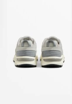 Oysho RUNNING - Sneakers Basse - Grey -Oysho Negozio 0bef8086a4e0441ea1f72fe166b973cf