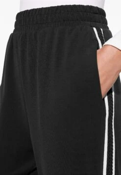 Oysho StripeFlare- Pantaloni Sportivi - Black -Oysho Negozio 0c69365a99ce4db4b43ded74a1fcf0a6