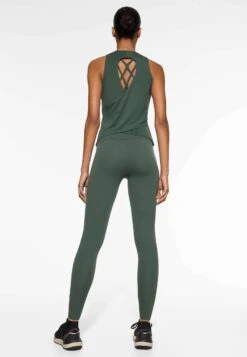 Oysho Cross Back TopKhaki Donna T-shirt E Top OY141D09E-N11 -Oysho Negozio 1a7cd35e03fb4da2b23b80de522e3aa6