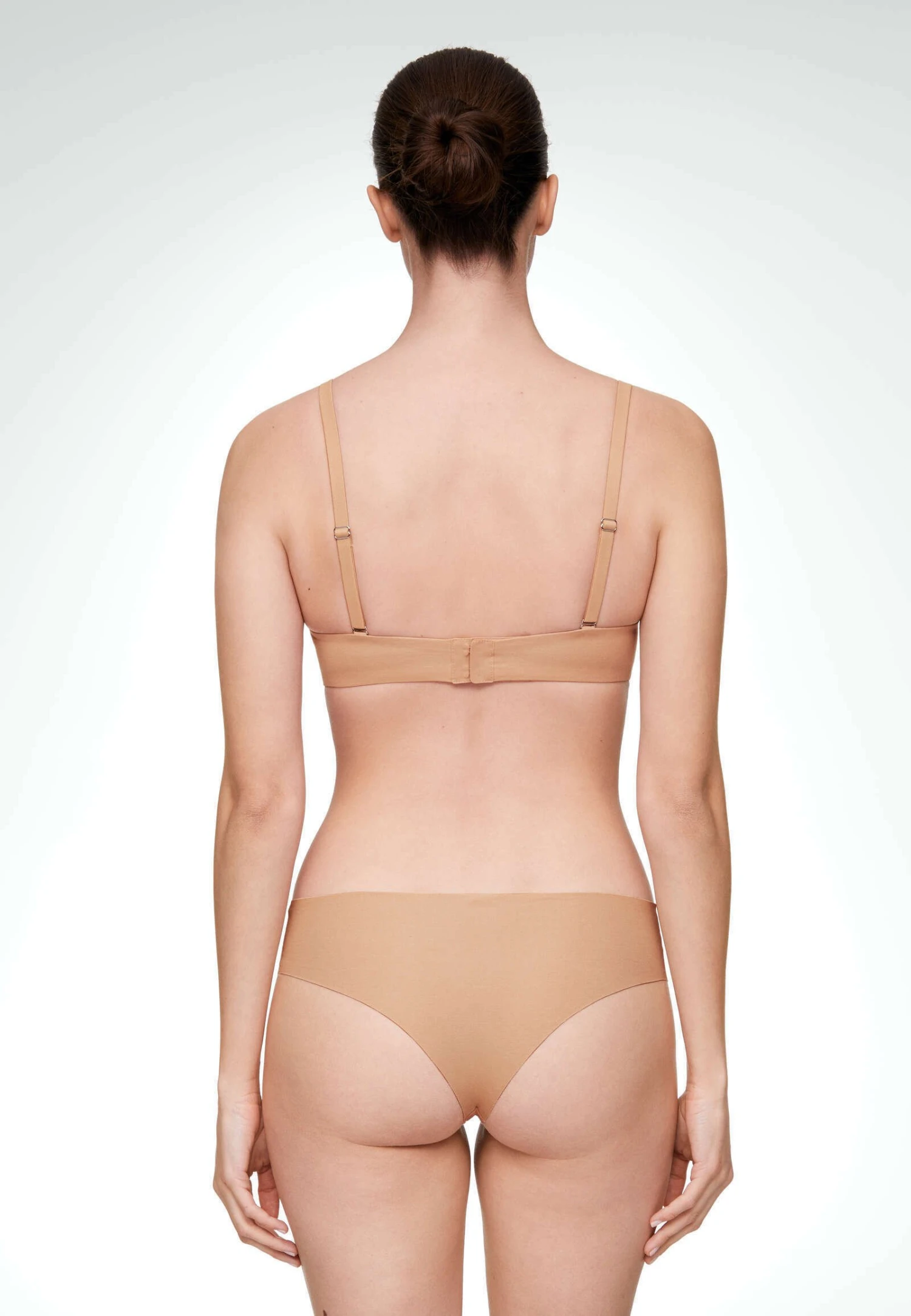 Oysho Invisible BrazilianSlipSalmon Donna Intimo OY181R1AV-H11 5 Oysho Invisible BrazilianSlipSalmon Donna Intimo OY181R1AV-H11 - immagine 3