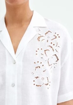 Oysho Short-Sleeved Only One CamiciaWhite Donna Camicie E Bluse OY122D000-A11 -Oysho Negozio 2e7dd8e1d2a54d2ab251657c79834f91