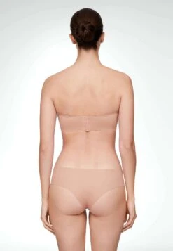 Oysho InvisibleWith Removable StrapsReggiseno Con Spalline RegolabiliSalmon Donna Intimo OY181A0VD-H11 -Oysho Negozio 3a06a78c436a483ab2a1dd73190f5b6c