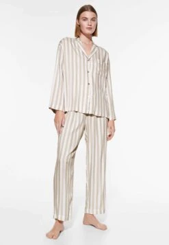 Oysho Striped Long-Sleeved Maglia Del PigiamaBeige Donna Intimo Notte E Loungewear OY181Q12R-B11 -Oysho Negozio 3ac3e76e15dd4cb69067ea67fd9ad467