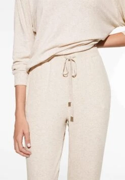 Oysho Soft Touch 30319605Pantaloni Del PigiamaBeige Donna Intimo Notte E Loungewear OY181O14A-B11 -Oysho Negozio 3acde5e68e124e6dac9a6d9196a8d40f
