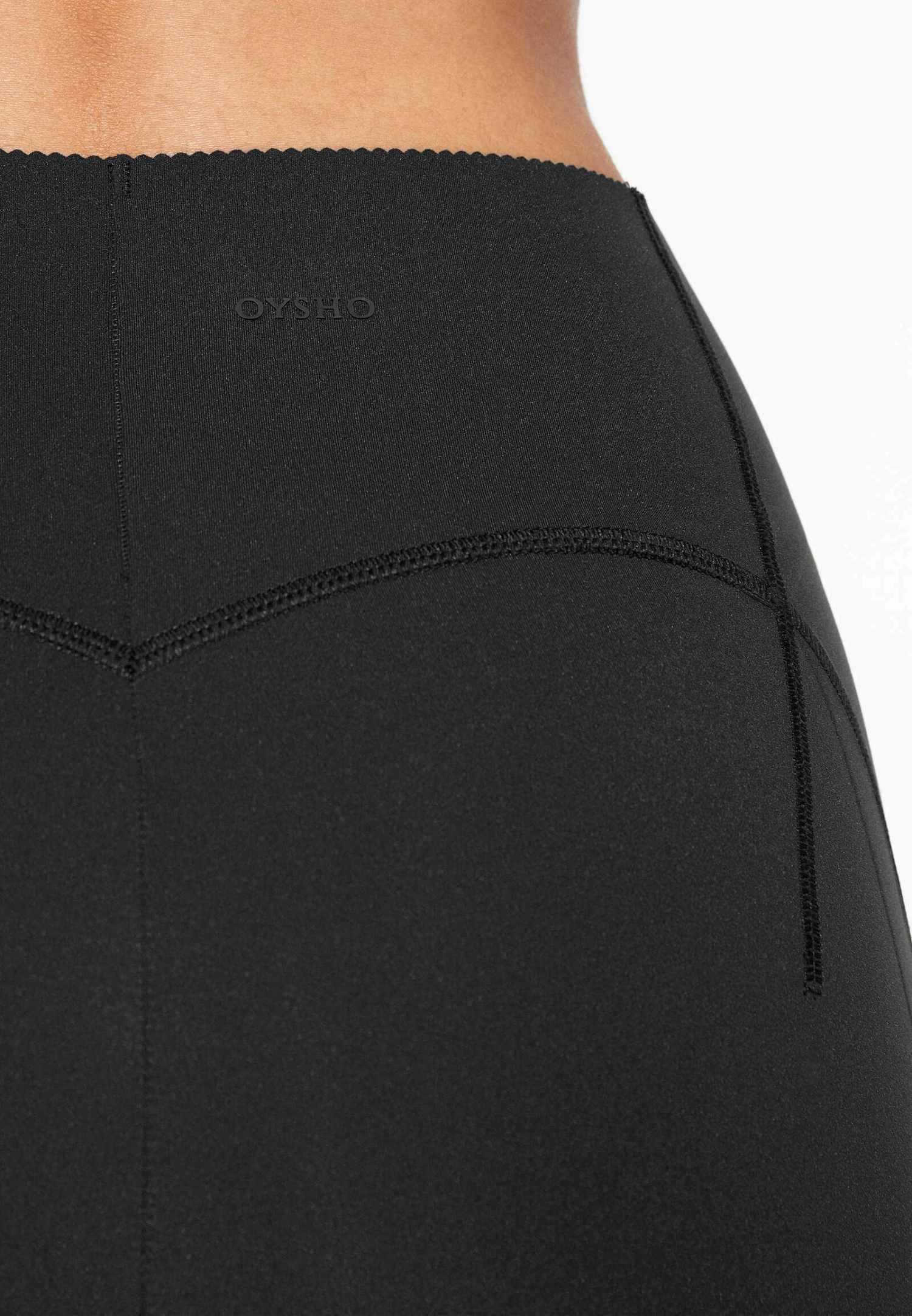 Oysho Compressive Raise Up Cycle ShortsBlack Donna Pantaloni OY121S03M-Q11 8 Oysho Compressive Raise Up Cycle ShortsBlack Donna Pantaloni OY121S03M-Q11 - immagine 6