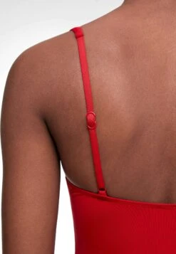 Oysho U-Neck HalterCostume Da BagnoRed Donna Moda Mare OY181G07Q-G11 14 Oysho U-Neck HalterCostume Da BagnoRed Donna Moda Mare OY181G07Q-G11 -Oysho Negozio 3fafd4311c40468eb423c3f28747cf4f