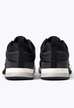 Oysho Sneakers BasseBlack Donna Sneakers OY111A0BF-Q11 -Oysho Negozio 4850111539e6450894220bf1d24cc511