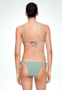 Oysho Shiny Floral Appliqué Triangle- Bikini Pezzo Sopra - Green -Oysho Negozio 48ad22b4b8fe41368ca3ebbe1fd758b1
