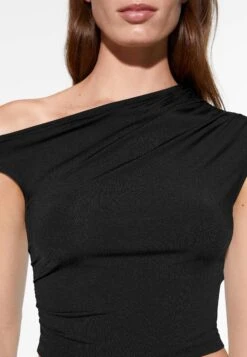 Oysho Asymmetrical RuchedTopBlack Donna T-shirt E Top OY121D07A-Q11 -Oysho Negozio 4c2ab9146f8c42abb8cf624ae94f871f