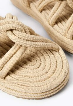 Oysho Rope- Sandali Con Plateau - Beige -Oysho Negozio 4c77c0fe8bad484db78e8ce21940fda0