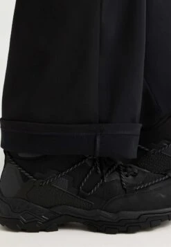 Oysho Warm Straight - Pantaloni - Black -Oysho Negozio 4cd323fffbdb434ea8aa944761f3968b