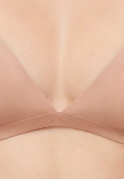 Oysho InvisibleReggiseno A TriangoloMottled Beige Donna Intimo OY181A0VB-B12 12 Oysho InvisibleReggiseno A TriangoloMottled Beige Donna Intimo OY181A0VB-B12 -Oysho Negozio 685a542ea7ee4e65be6786fda050726e