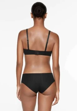 Oysho Invisible ClassicSlipBlack Donna Intimo OY181R1C3-Q11 -Oysho Negozio 6c5858173de848d9b98f22696b4aa983