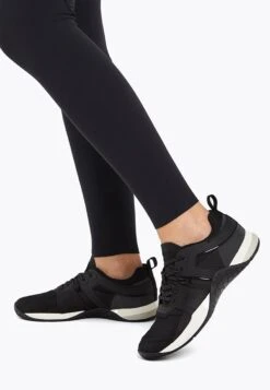 Oysho Sneakers BasseBlack Donna Sneakers OY111A0BF-Q11