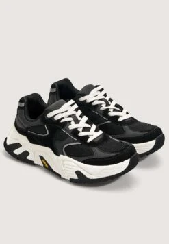 Oysho Sneakers BasseBlack Donna Sneakers OY141A01R-Q11 12 Oysho Sneakers BasseBlack Donna Sneakers OY141A01R-Q11 -Oysho Negozio 6e070e0570e44b0590939917028039f5