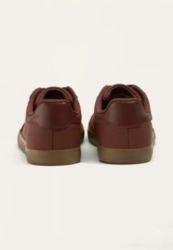 Oysho WITH PIECES - Sneakers Basse - Bordeaux -Oysho Negozio 6e3997bc28c447908ce9707df13c09a2