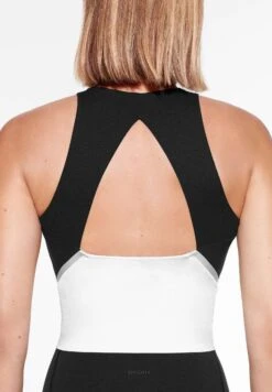 Oysho Compressive Blocks TankTopBlack Donna T-shirt E Top OY141D09G-Q11 -Oysho Negozio 724cfbd163a74a8ab64b5ae4e1a8df2c