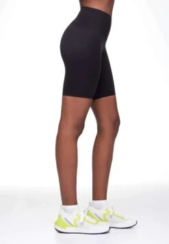Oysho Perfect-Adapt High-Rise Cycle 20Cm - Shorts - Black -Oysho Negozio 735e21f97ed741df9c79a947931253fa