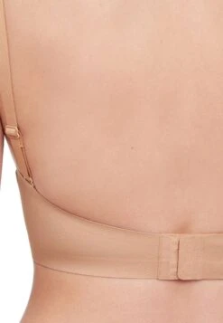 Oysho Invisible Laser CutReggiseno A TriangoloSalmon Donna Intimo OY181A0VF-H11 12 Oysho Invisible Laser CutReggiseno A TriangoloSalmon Donna Intimo OY181A0VF-H11 -Oysho Negozio 757b16626ec44449869f5bafdd810b17