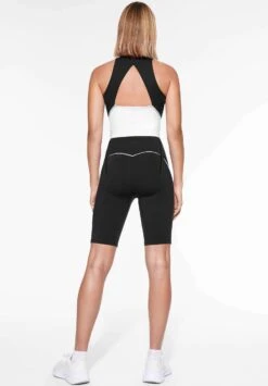 Oysho Compressive Blocks TankTopBlack Donna T-shirt E Top OY141D09G-Q11 -Oysho Negozio 7b87d9154e0d4c55872a8dc1d9bf810e