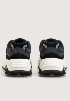 Oysho Sneakers BasseBlack Donna Sneakers OY141A01R-Q11 14 Oysho Sneakers BasseBlack Donna Sneakers OY141A01R-Q11 -Oysho Negozio 86ac8d105f394ba588272be749f90c56