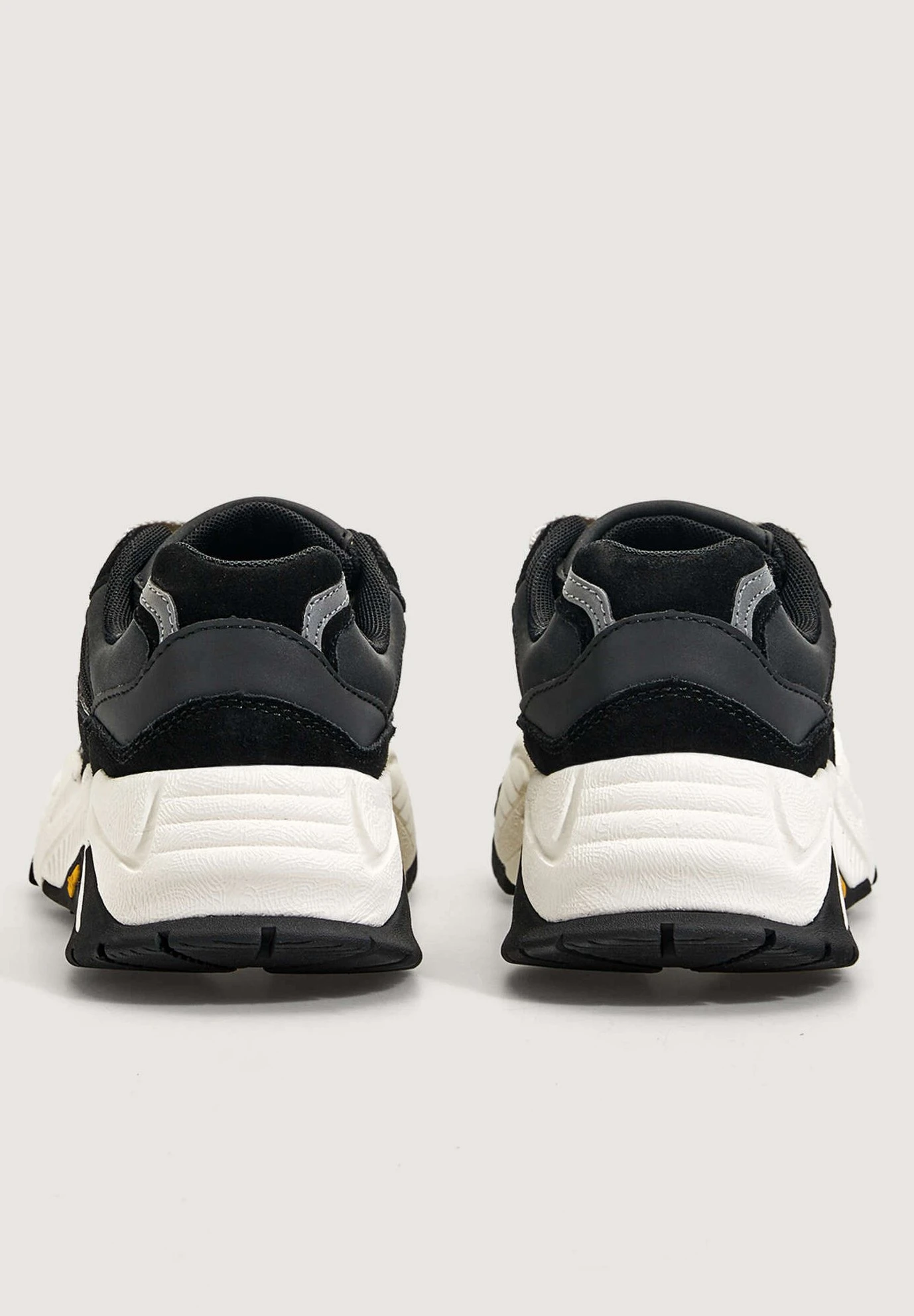 Oysho Sneakers BasseBlack Donna Sneakers OY141A01R-Q11 7 Oysho Sneakers BasseBlack Donna Sneakers OY141A01R-Q11 - immagine 5