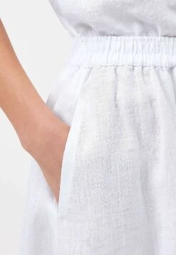 Oysho Gonna A CampanaWhite Donna Gonne OY121B01A-A11 -Oysho Negozio 88e59775751349d5bbf62960e4933c32