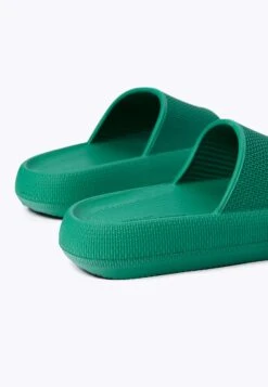 Oysho Ciabatte Da MareGreen Donna Per Il Mare OY111A0C3-M11 -Oysho Negozio 902a0f9db97a41c88f8ec73180c0885e