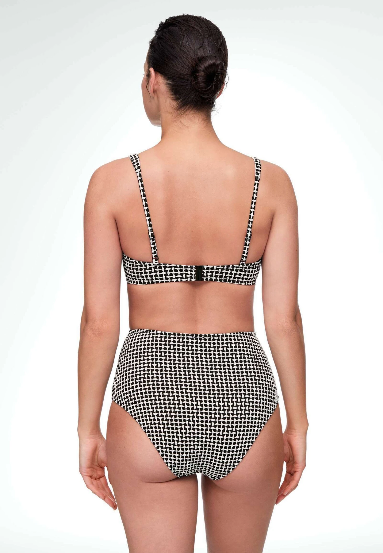 Oysho Ditsy Geometric High WaistedBikini Pezzo SottoBlack Donna Moda Mare OY181I0O0-Q11 4 Oysho Ditsy Geometric High WaistedBikini Pezzo SottoBlack Donna Moda Mare OY181I0O0-Q11 - immagine 2