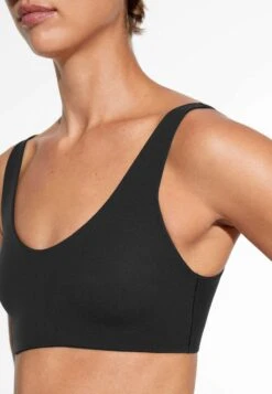 Oysho Light TouchReggiseno SportivoBlack Donna Intimo OY181A0RF-Q11 -Oysho Negozio 93d7a0486b7348f1989ee40ca0923d16