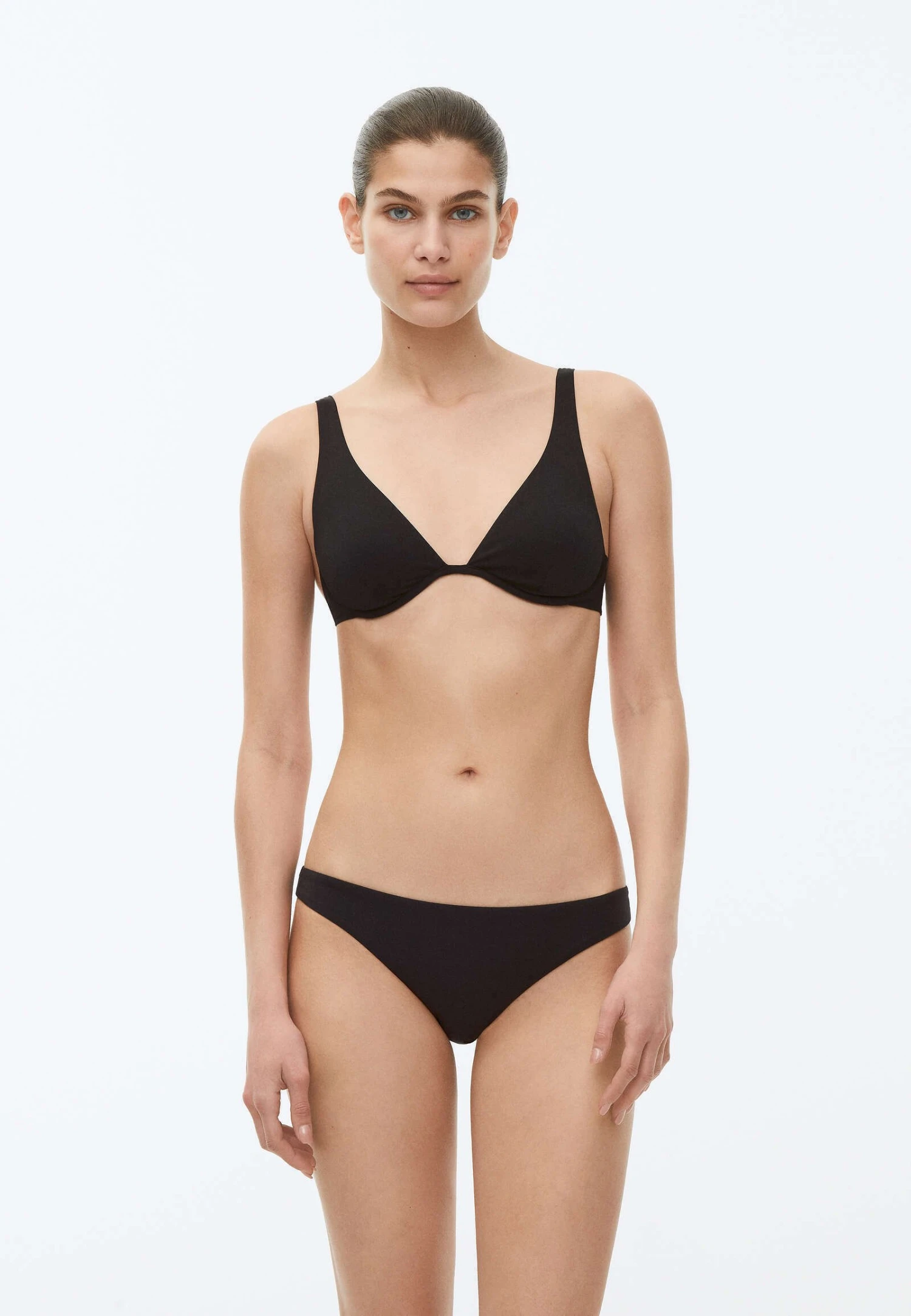 Oysho Continuous Underwire Halter Neck 30718024Bikini Pezzo SopraBlack Donna Moda Mare OY181J0AV-Q11 4 Oysho Continuous Underwire Halter Neck 30718024Bikini Pezzo SopraBlack Donna Moda Mare OY181J0AV-Q11 - immagine 2
