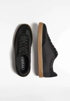 Oysho Sneakers BasseBlack Donna Sneakers OY111A0CH-Q11 -Oysho Negozio a68cefbe2b44414f9458f1842e976784