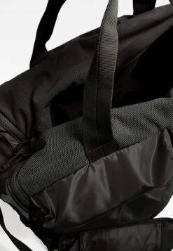 Oysho Technical Sports With Front Pockets - Borsa Per Lo Sport - Black -Oysho Negozio ab6bb82c4919495bb9639aa72d9db2ab