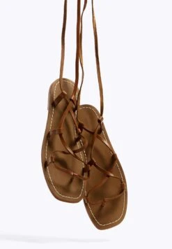 Oysho Roman - Sandali Con Cinturino - Brown -Oysho Negozio ac2dec5c4ace4154a3237580d892cb5f