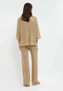 Oysho Straight Fit - Pantaloni - Gold Coloured -Oysho Negozio b3afe8543971468db0a11dcbfdf0de5e
