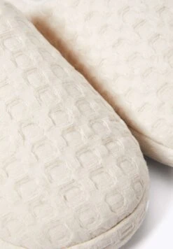 Oysho Weave - Pantofole - Beige -Oysho Negozio b4417d65024e4cf5a4548defe1cb2aaf