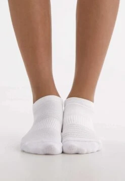 Oysho 3 PairsCalziniWhite Donna Calze OY141J00Y-A11 -Oysho Negozio b9db38aff36043d0b4e8c77fa9f3f83d