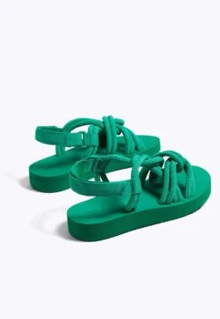 Oysho Sandali Con PlateauGreen Donna Sandali OY111A0C5-M11 -Oysho Negozio c1b5378afcaf4270aa4f1ad340ef0d16