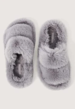 Oysho CiabattineGrey Donna Ciabatte E Zoccoli OY111A0B6-C11 -Oysho Negozio c2d191ed63ec47649a2601c75064912c