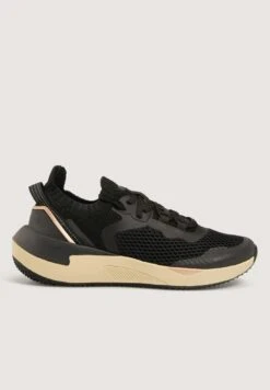 Oysho Sneakers BasseBlack Donna Sneakers OY141A024-Q11 -Oysho Negozio c2ee9d2eb9824b2f8ebb009c560fe266