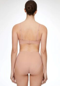 Oysho Invisible Laser Cut - Slip - Salmon -Oysho Negozio ca1a0ef22f7b43b09374172ce09a7cd8