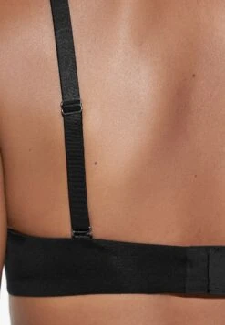 Oysho Push-UpReggiseno A TriangoloBlack Donna Intimo OY181A0V8-Q11 13 Oysho Push-UpReggiseno A TriangoloBlack Donna Intimo OY181A0V8-Q11 -Oysho Negozio cc614ad5f4b44015af527337d3f13b06