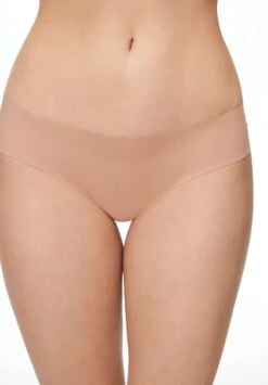 Oysho Invisible Laser-Cut Brazilian SlipSalmon Donna Intimo OY181R16G-H11 -Oysho Negozio cd1c952573754f48a111a16a6968d645