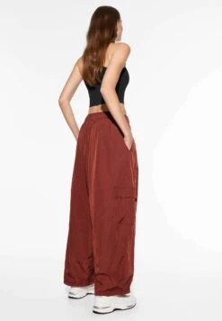 Oysho Comfortlux With Crossover Neckline And Cups - Top - Black -Oysho Negozio d4effd3e65084a67af4c076ff7e46c4d