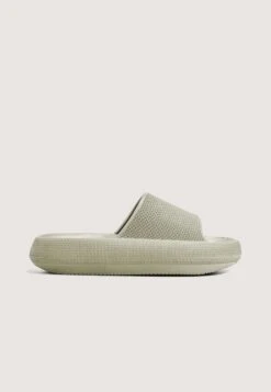 Oysho Ciabatte Da Mare - Khaki -Oysho Negozio d5519d7e95294ac5a106a3916575d1a8