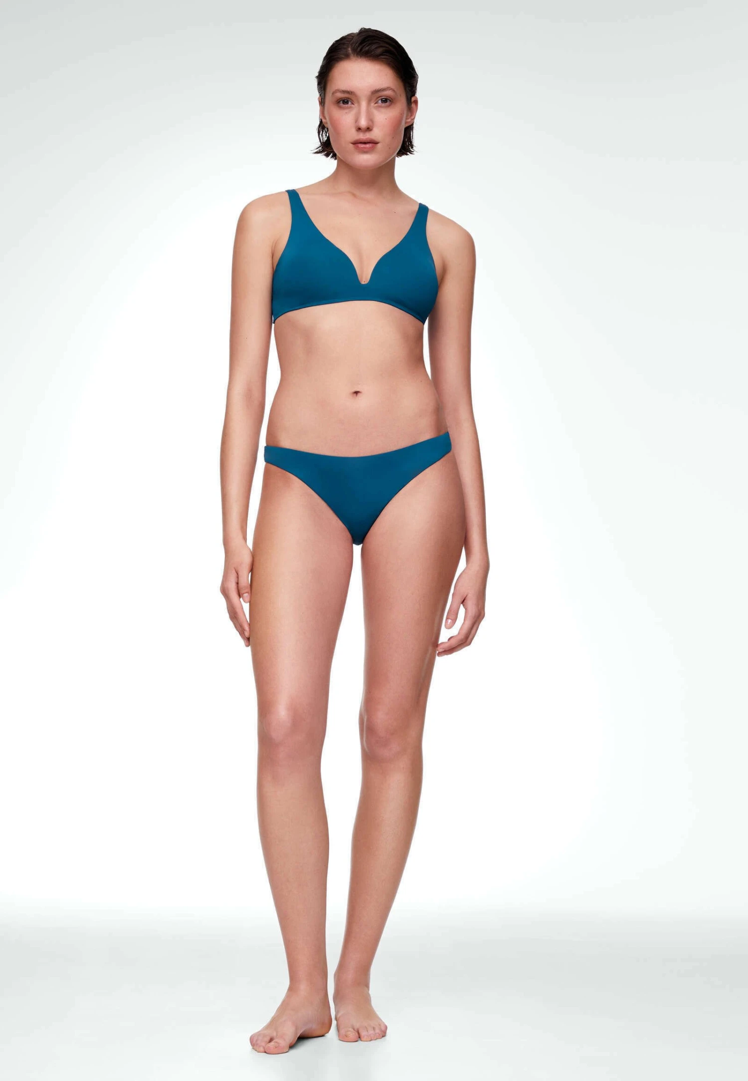 Oysho HalterneckBikini Pezzo SopraBlue Donna Moda Mare OY181A0VC-K11 4 Oysho HalterneckBikini Pezzo SopraBlue Donna Moda Mare OY181A0VC-K11 - immagine 2