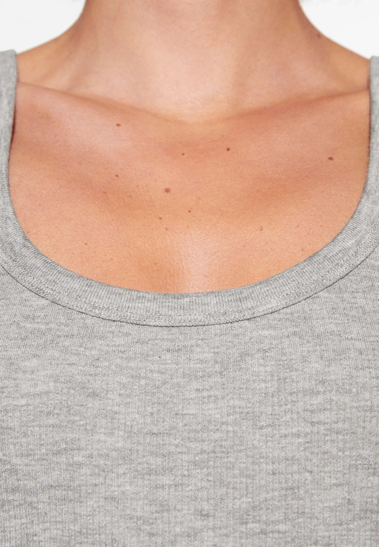 Oysho StrappyTopLight Grey Donna T-shirt E Top OY121D07B-C11 5 Oysho StrappyTopLight Grey Donna T-shirt E Top OY121D07B-C11 - immagine 3